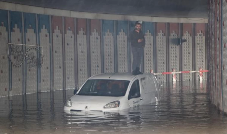 Erzurum’da sağanak; yollar ile alt geçitleri su bastı