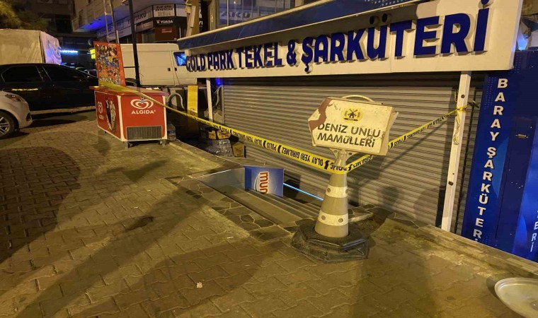 Esenyurtta iş yerine silahlı saldırı düzenlendi: 2 ölü, 1 yaralı