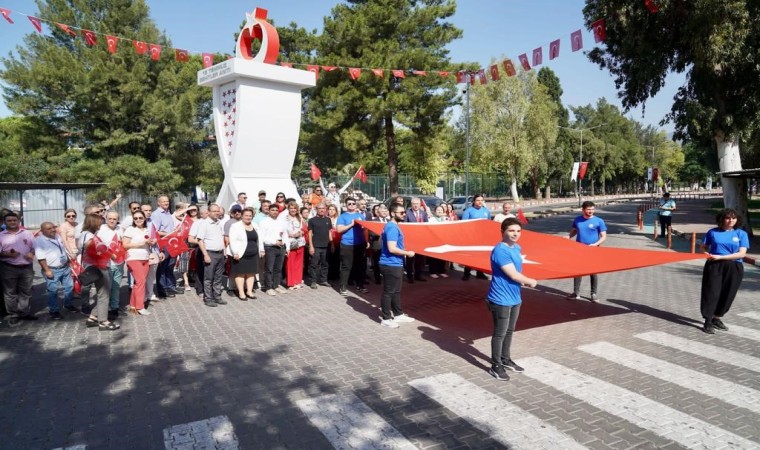 EÜde Türkiye Yüzyılının kahramanları hem anıldı hem de anlatıldı