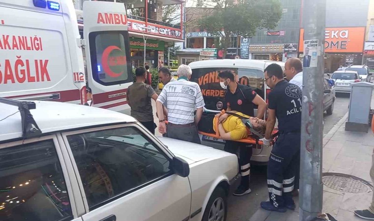 Eve pencereden girmek isteyen kadın ikinci kattan düştü