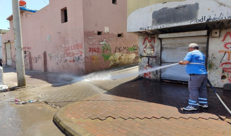 Eyyübiyede sokak yıkama rutine dönüyor