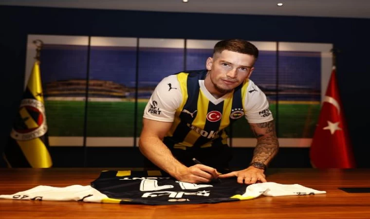 Fenerbahçe, Ryan Kent’e 4 yıllık imzayı attırdı