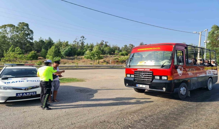 Fethiyede safari araçları aralıksız denetleniyor