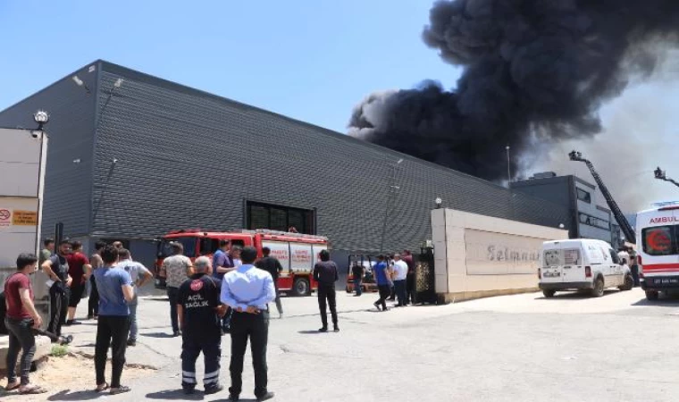 Gaziantep’te fabrika yangını; 10 kişi dumandan etkilendi