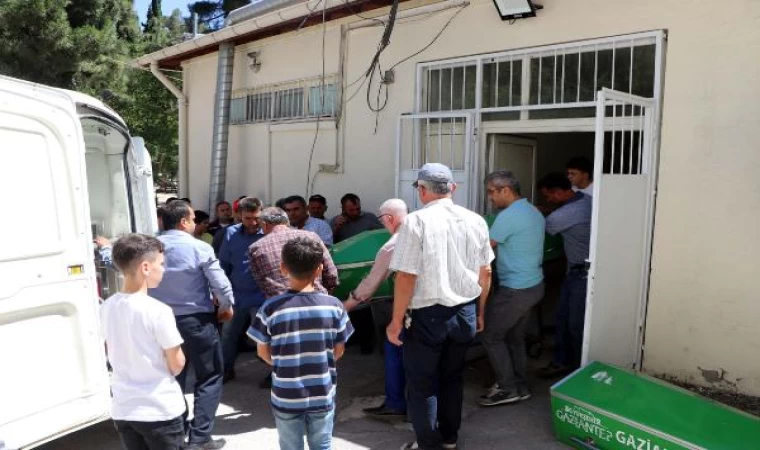 Gaziantep’te otomobilin çarptığı kadın, kurtarılamadı