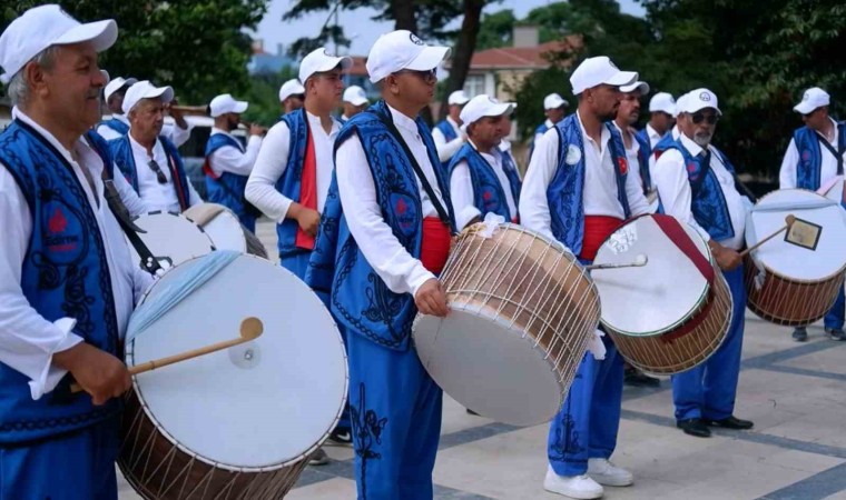 Geleneksel kıyafetler giyildi, Kırkpınara davullu zurnalı davet başladı