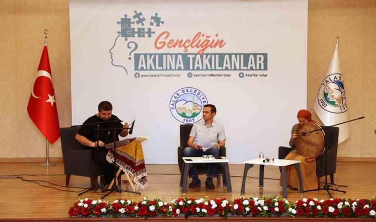 ‘Gençliğin aklına takılanları bu kez Sedat Anar cevapladı