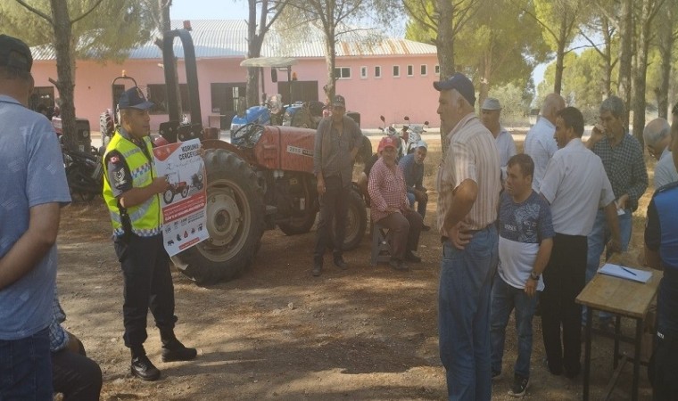 Gömeçte jandarma ekipleri seyyar muayene istasyonu kurup eğitimler verdi