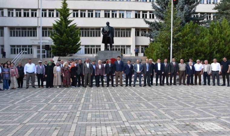 Gümüşhanede 26. Uluslararası Kuşburnu-Pestil Kültür ve Turizm Festivali başladı