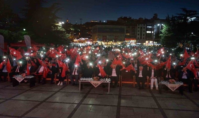 Hain darbe girişiminin 7nci yılında yüzlerce vatandaş Kastamonuda tek yürek oldu