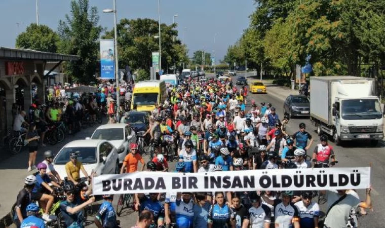 Havadan görüntülerle // Bostancı’da yüzlerce bisikletli ölen arkadaşları için pedal çevirdi