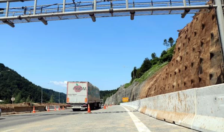 Heyelandan temizlenen Bolu Dağı’nda ulaşım normale döndü