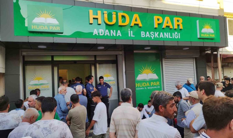 HÜDA PARa düzenlenen bıçaklı saldırı güvenlik kamerasında