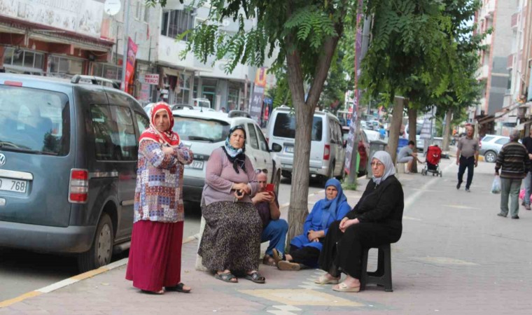 Iğdırda site sakinlerinden evleri için sahte rapor çıkartıldığı iddiası