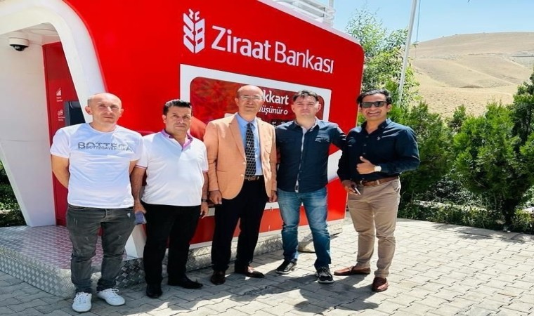 İran sınırında bulunan Esendere beldesi Ziraat ATMsine kavuştu