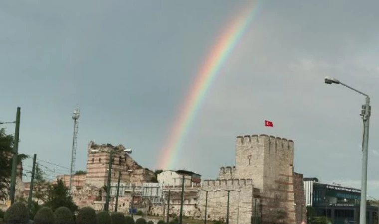 İstanbul’da etkili olan yağmurun ardından kartpostallık görüntüler ortaya çıktı