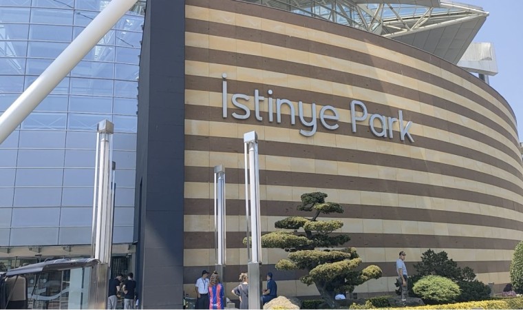 İstinye Park AVMde korkunç olay: Çamaşır ipiyle asılı bulundu