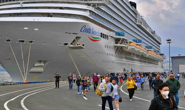 İzmir, turizmde tüm zamanların rekorunu kırdı