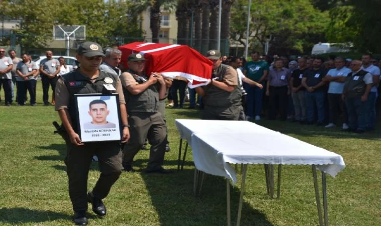 İzmir’deki yangında yaralanan orman işçisi hayatını kaybetti (2)