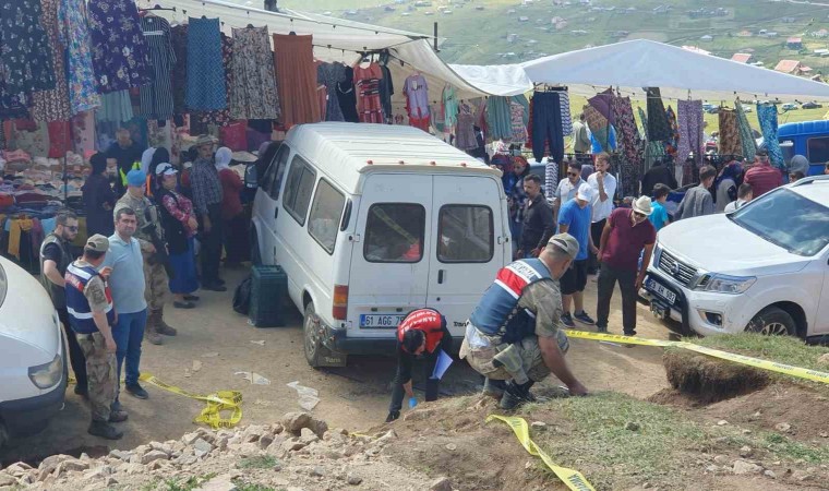 Kadırga Yaylasında freni boşalan minibüs yamaçtan yola düştü: 1i ağır, 3 yaralı