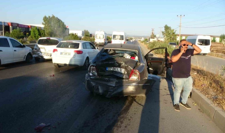 Kara yolu savaş alanına döndü, kaza güvenlik kameralarına yansıdı