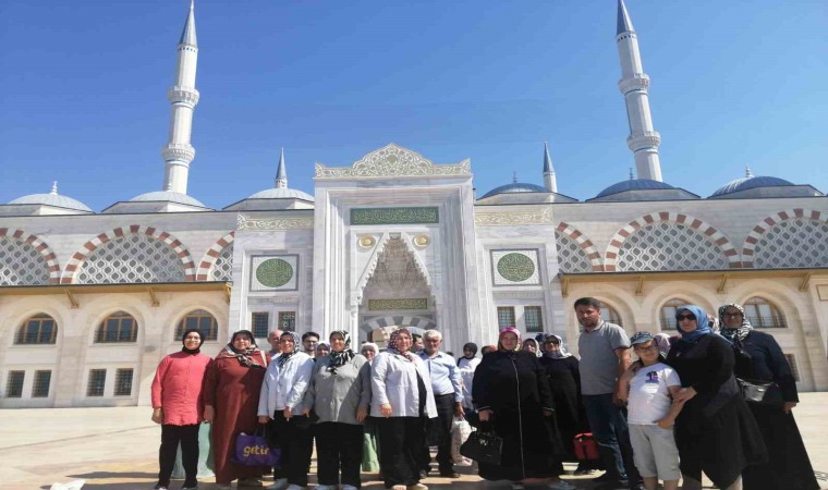 Karacabeyde İstanbul kültür gezileri yoğun ilgiyle sürüyor