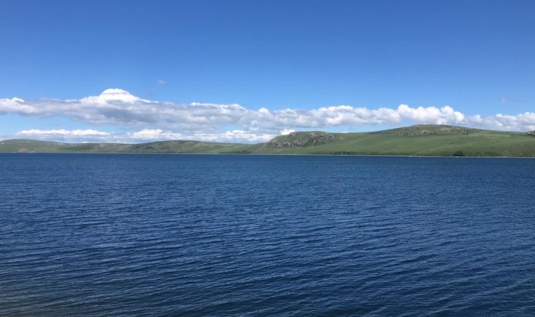 Kars Aygır Gölünde yaz güzelliği