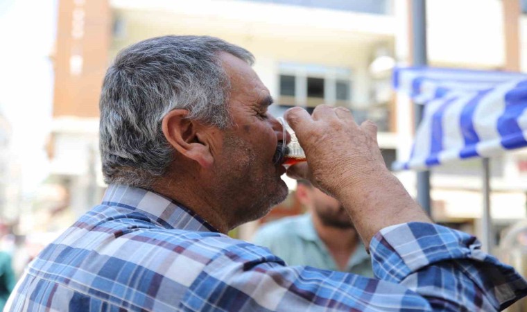 Kavurucu sıcakların vazgeçilmezi soğuk içecekler