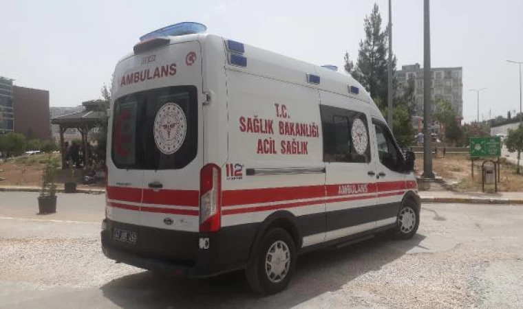 Kazara kendini vurdu; yakınlarının aracıyla yola çıkarılıp, ambulansa teslim edildi