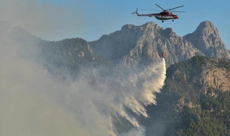 Kemer’deki orman yangınına havadan müdahale