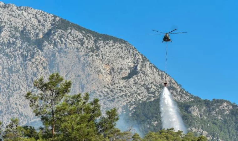 Kemer’deki orman yangınına havadan müdahale/Ek fotoğraflar