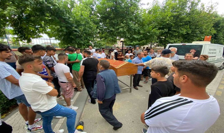 Keşanda denizde boğulan 14 yaşındaki çocuk toprağa verildi