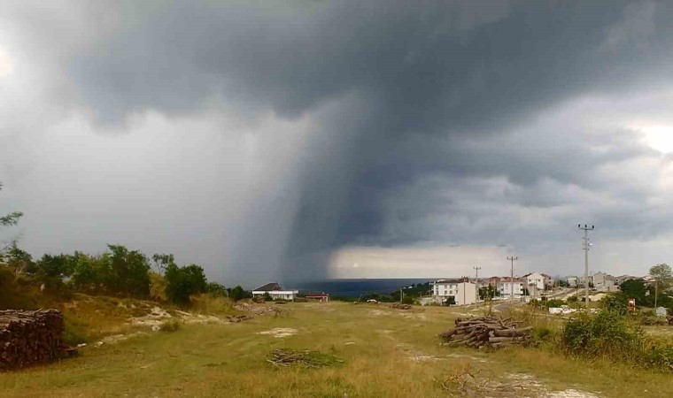 Kırklarelinde denizde hortum