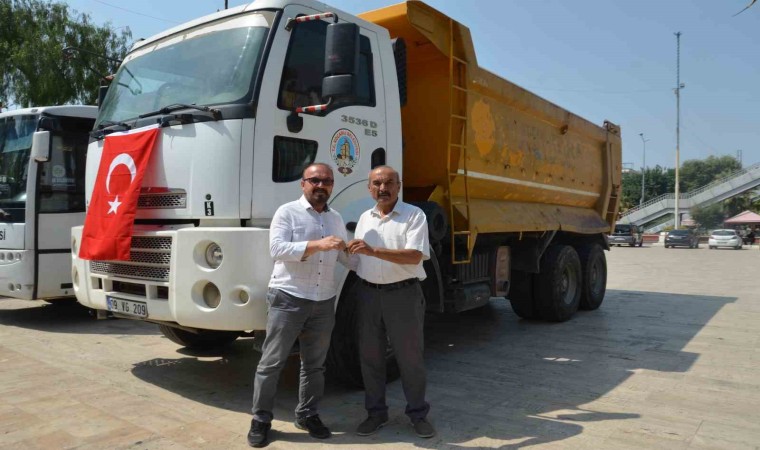 Koçarlı Belediyesi, İncirliova Belediyesine kamyon tahsis etti