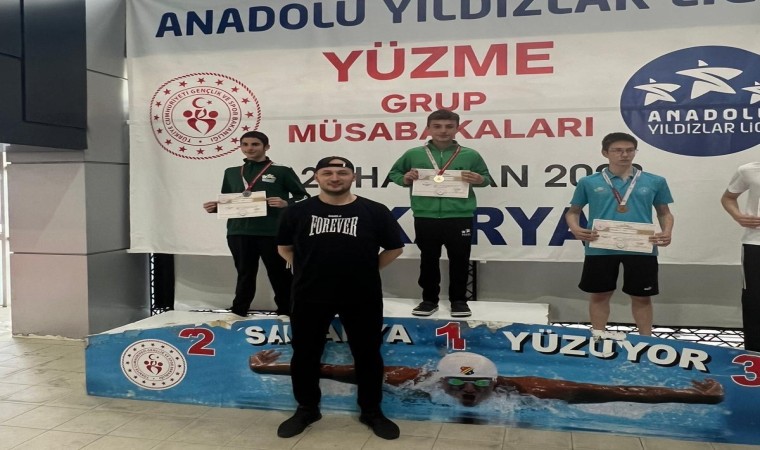 Körfezli gençler Sakaryadan madalyalarla döndü