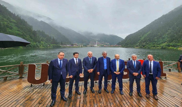 Kültür ve Turizm Bakan Yardımcısı Alpaslan: Uzungöle çok yoğun bir ilgi var