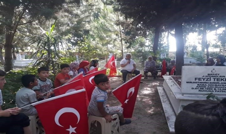 Kuran kursu öğrencileri şehit Feyzi Tekeşin kabrini ziyaret etti