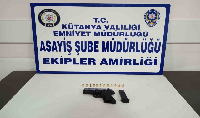 Kütahyada yaya devriye ekiplerince 66 şahıs, 4 aracın sorgusu, GBT kontrolü ve denetimi yapıldı