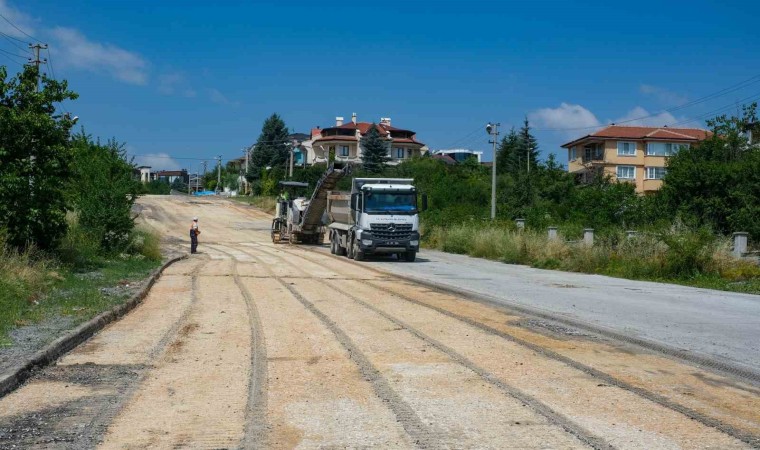 Kütahyanın mahallelerinde asfalt çalışmaları