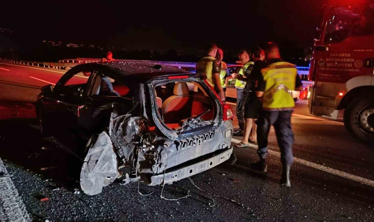 Kuzey Marmara Otoyolunda tır ile otomobil çarpıştı: 1 yaralı