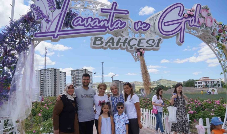 Lavanta ve gül bahçesi çekim platosu oldu