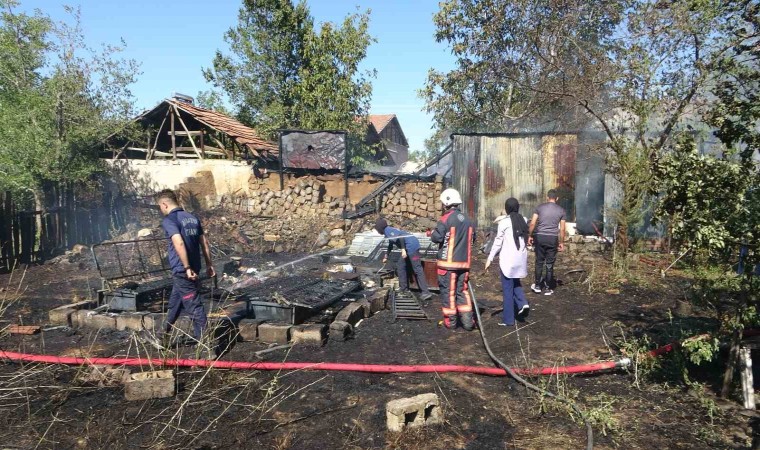 Malatyada yangın sonrası meydana gelen patlama paniğe neden oldu