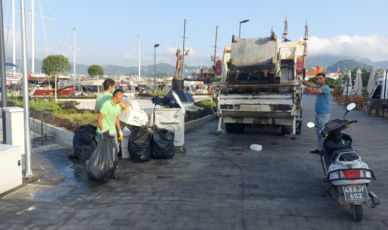 Marmariste bayram tatili boyunca 3 bin 192 ton atık toplandı