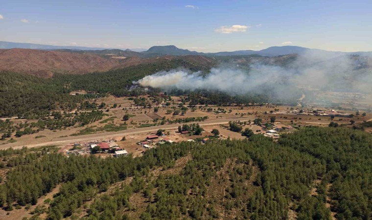 Marmariste iki ayrı noktada orman yangını başladı