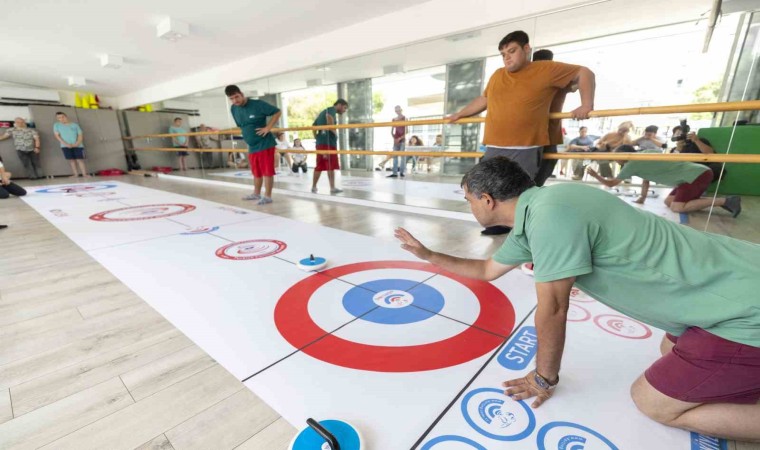 Mersinde özel bireyler için floor curling kursu açıldı