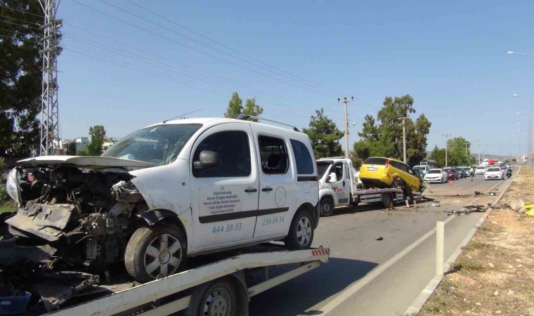 Mersinde trafik kazası: 5 yaralı