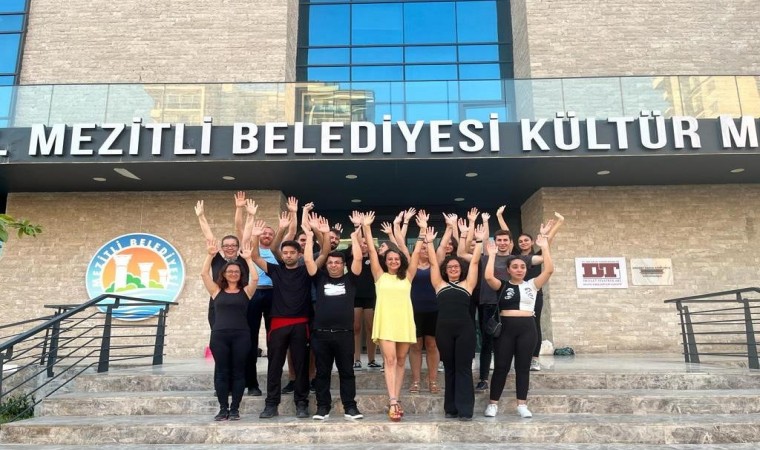 Mezitlide Yetişkin Tiyatro Kursları başladı