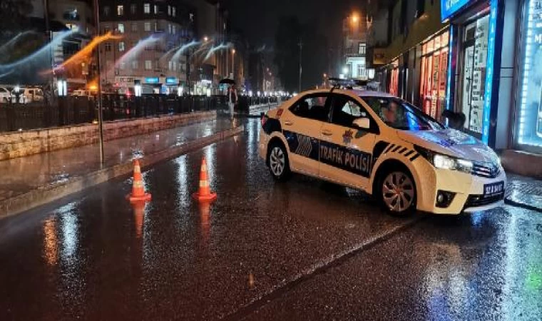 Ordu’da sağanak; ilçe merkezindeki köprüler geçişlere kapatıldı