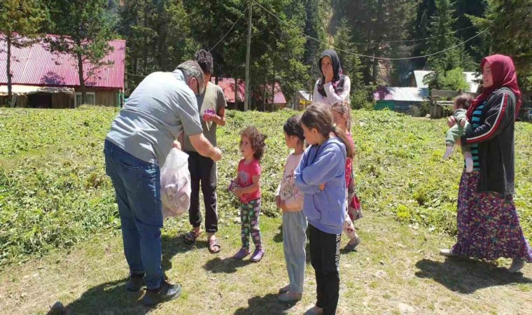 Ormancılar sadece ormanları korumuyor, çocukları da mutlu ediyor