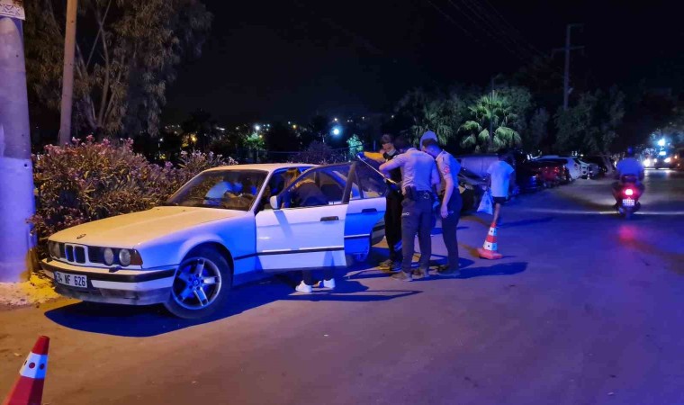 Otomobilinde cesetle karşılaştı, hayatının şokunu yaşadı